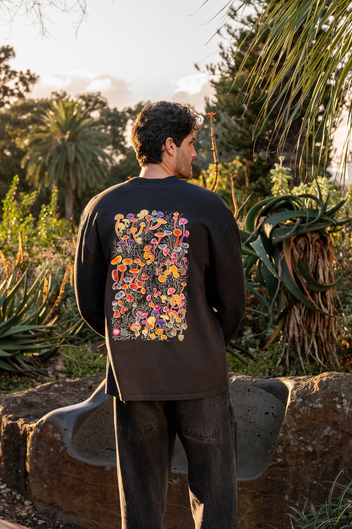 Long Sleeve Crew Neck Tee Mycelium - Black