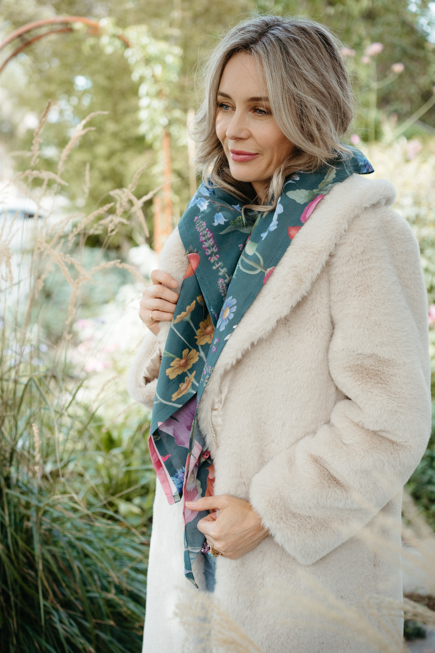 Garden of Dreams Scarf Fleur Harris X RBGV 100% Modal
